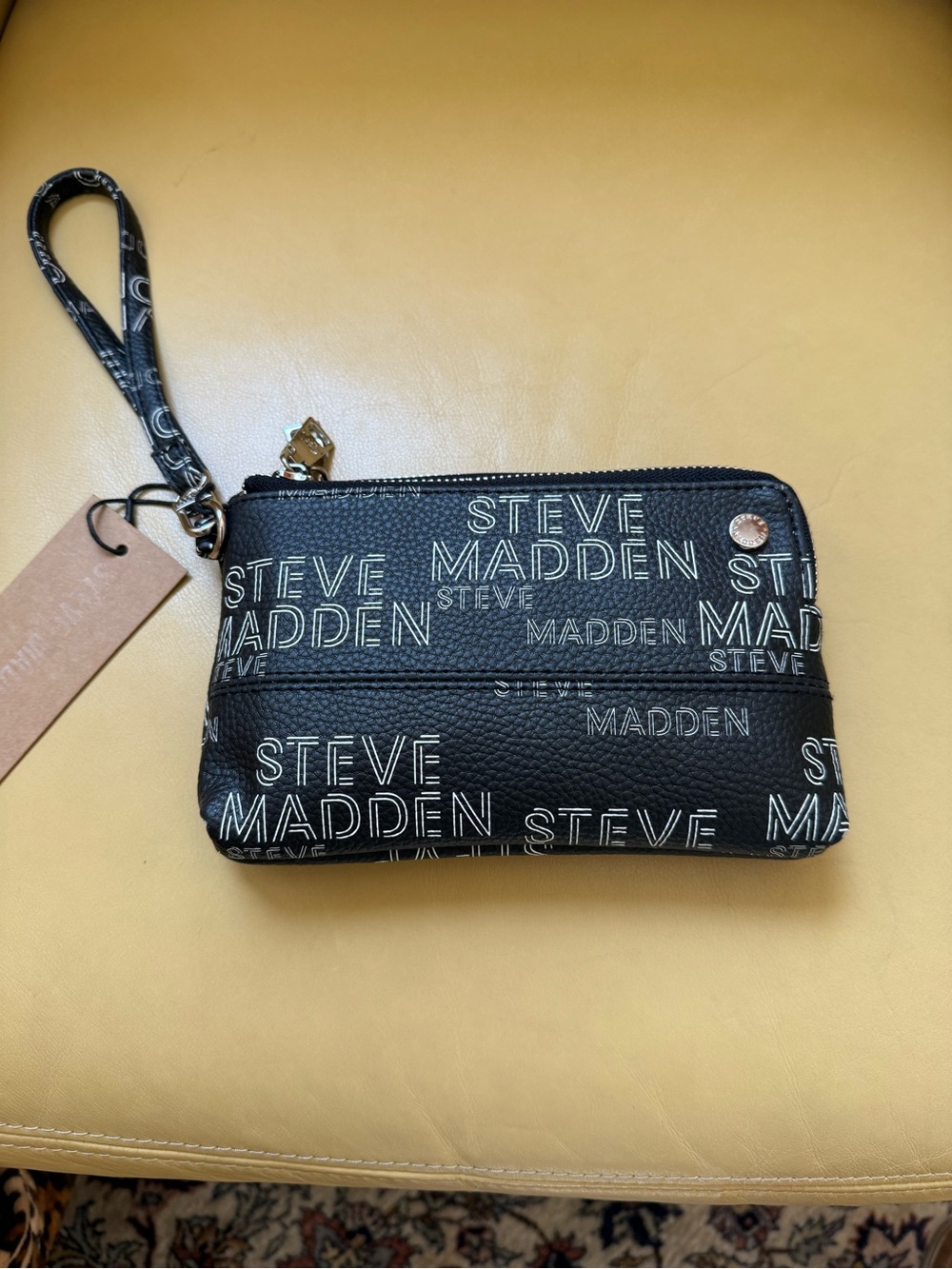 Steve Madden wristlet